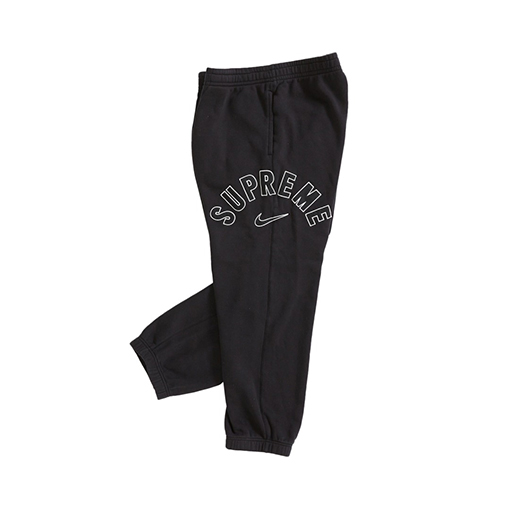 Supreme x Nike Arc Sweatpant コラボ - スタイリッシュ裏起毛スウェットパンツ