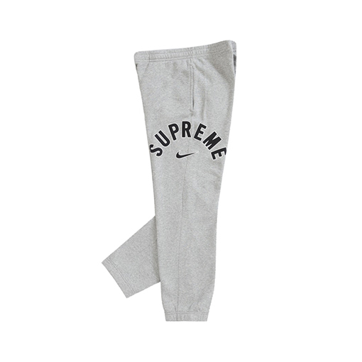 Supreme x Nike Arc Sweatpant コラボ - スタイリッシュ裏起毛スウェットパンツ