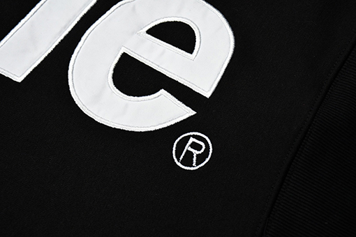 シュプリームスーパーコピー パーカー Supreme 22FW Satin Appliqué Hooded Sweatshirt背中刺繍ロゴ