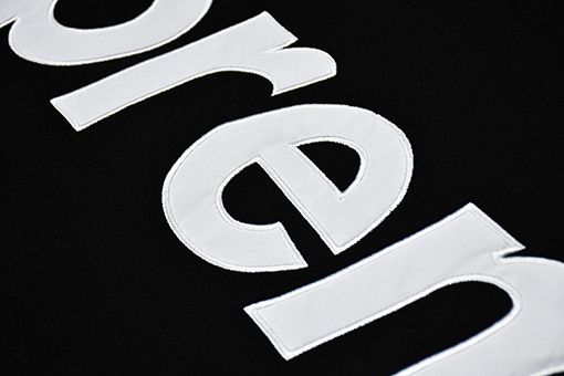 シュプリームスーパーコピー パーカー Supreme 22FW Satin Appliqué Hooded Sweatshirt背中刺繍ロゴ