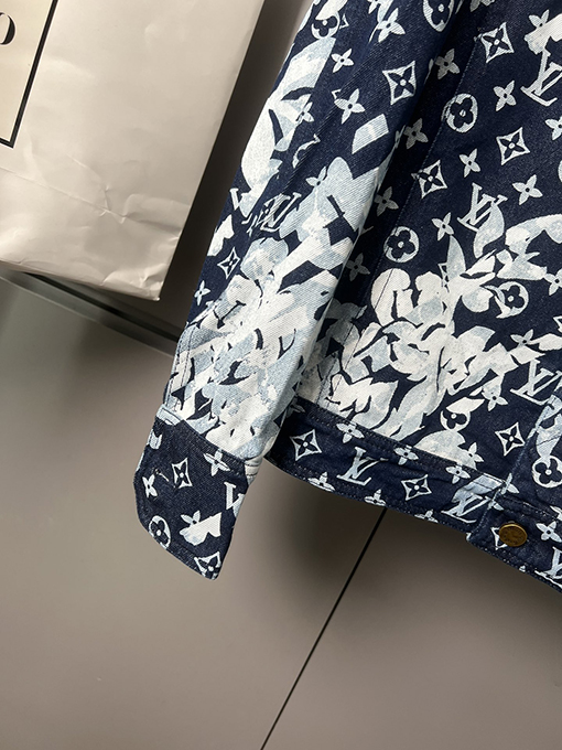 ルイヴィトン ポインテッドネックブルーデニムジャケット