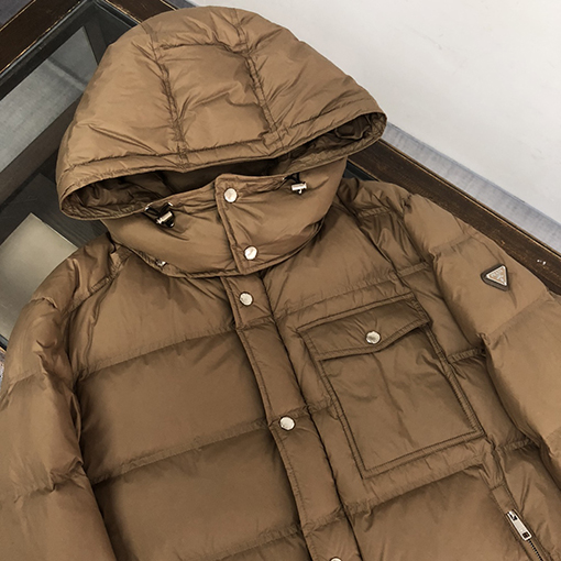 プラダ  高品質 ダウン ジャケット