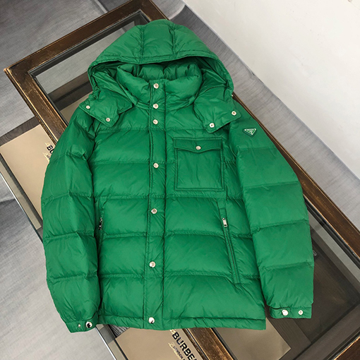 プラダ  高品質 ダウン ジャケット