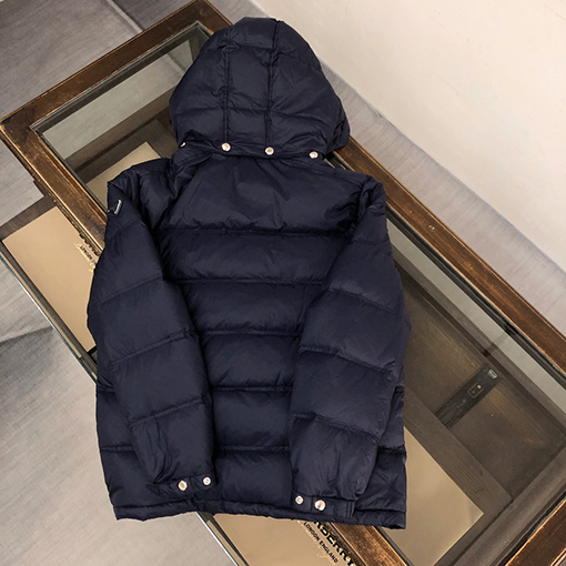 プラダ  高品質 ダウン ジャケット