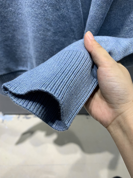 ディオール 刺繍フードニットセーター