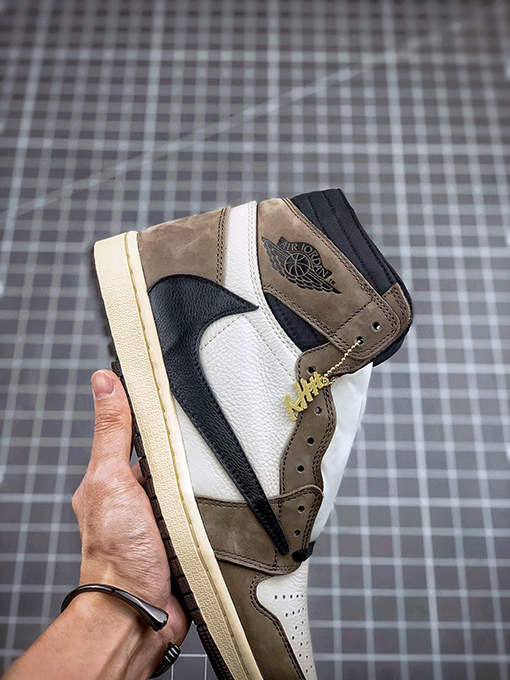 ナイキ ト x ラヴィス スコット エアジョーダン1 Travis Scott x AIR JORDAN 1 HI OG TS SP“Cactus Jack”
