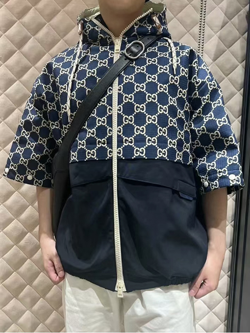 グッチ 重工パッチワークスリーブコート