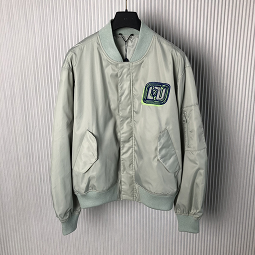 ルイヴィトン 刺繍 ロゴ パターン ショート ジップアップ ジャケット