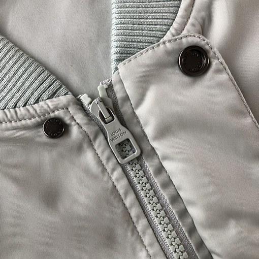 ルイヴィトン 刺繍 ロゴ パターン ショート ジップアップ ジャケット