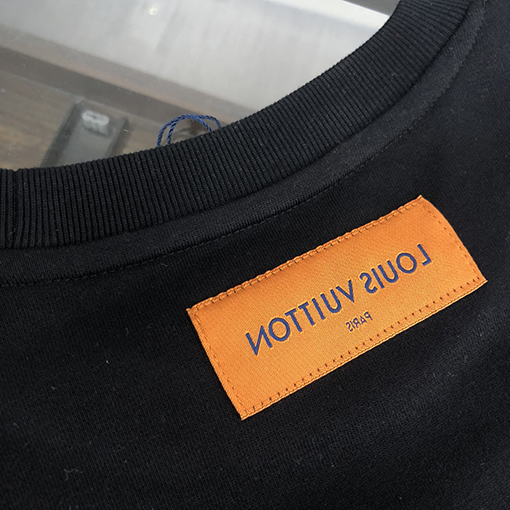 ルイヴィトン 秋冬  Louis Vuittonの新しいラウンドネックパーカー