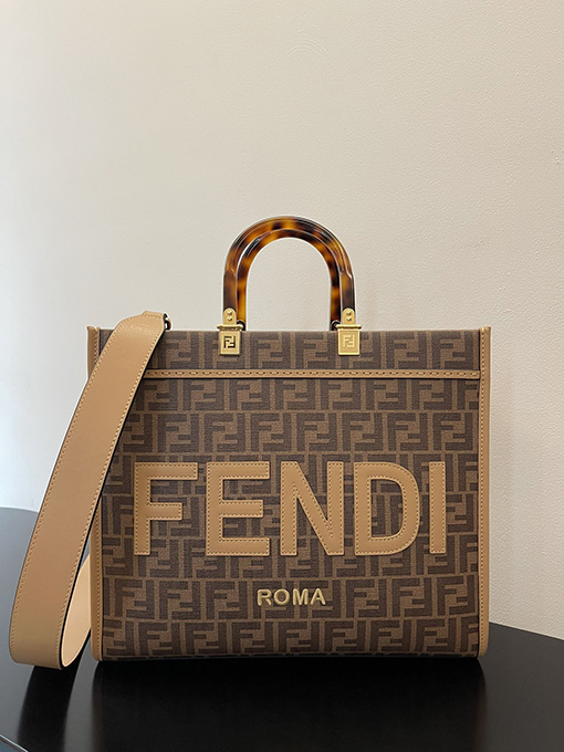 フェンディ トートバック FÉŃĎI TOTE