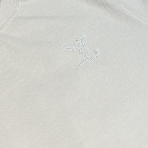 ルイヴィトン 刺繍が施された切り抜きデザインのパーソナライズドスウェット