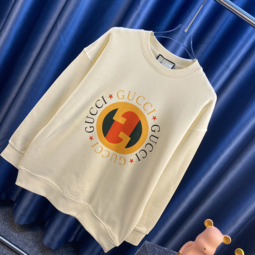 グッチ  クラシックなダブルGサークルレタープリントラウンドネックスウェット