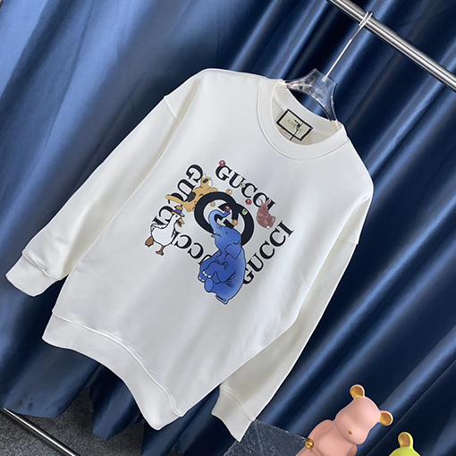 グッチ  象アルファベットプリントクルーネックパーカー