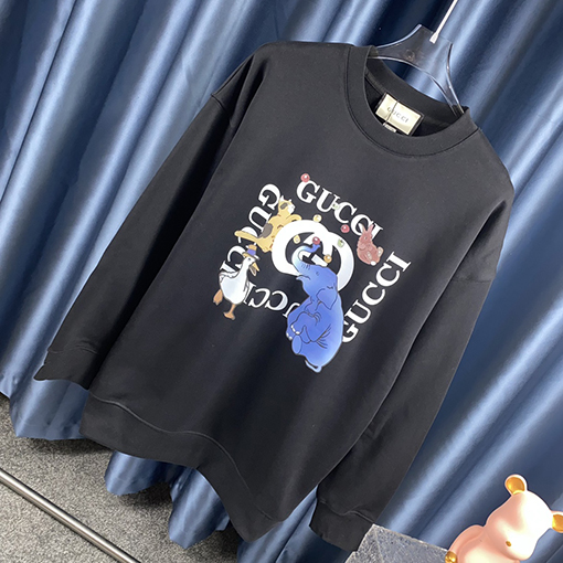 グッチ  象アルファベットプリントクルーネックパーカー