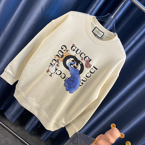 グッチ  象アルファベットプリントクルーネックパーカー