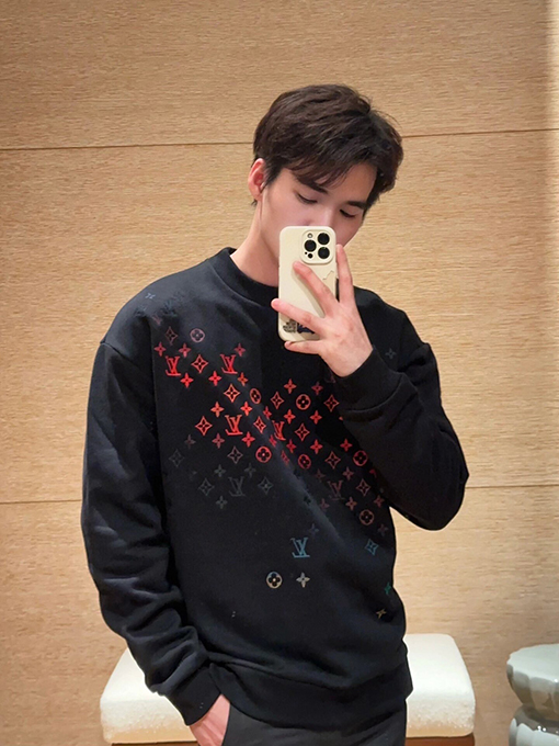 ルイヴィトン 24 ssグラデーション刺繍 スウェット長袖 Tシャツ