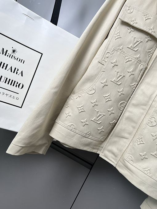 ルイヴィトン  新しいMONOGRAMワークデニムジャケット