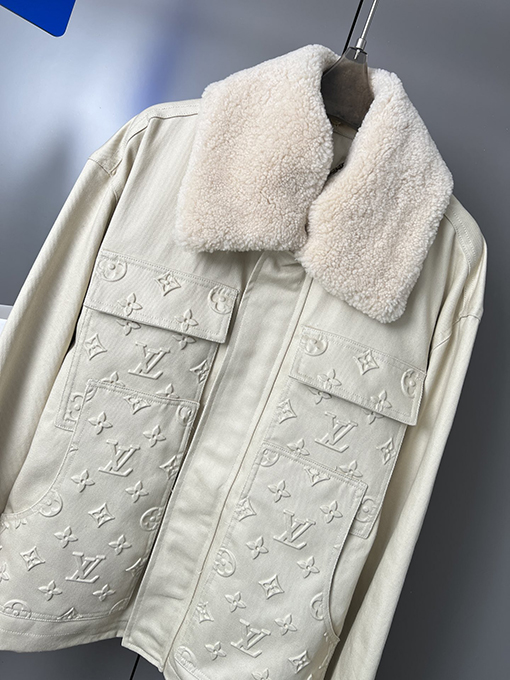 ルイヴィトン  新しいMONOGRAMワークデニムジャケット