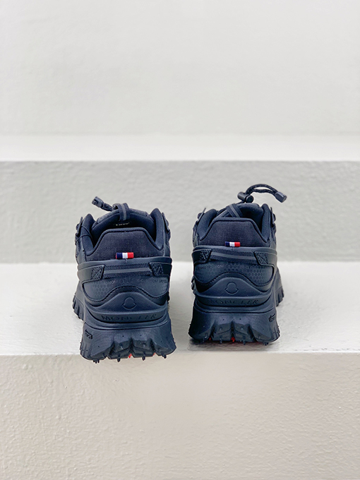 モンクレール トレイルグリップ Gore-Tex スニーカー