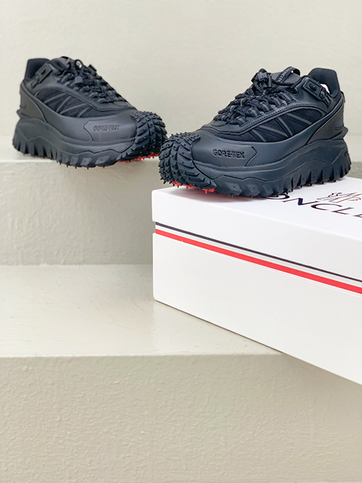 モンクレール トレイルグリップ Gore-Tex スニーカー