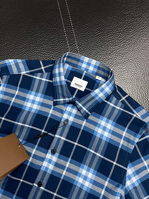 バーバリー  新しいCaxtonクラシックチェックシャツ