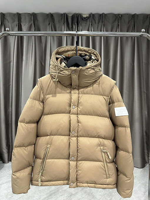 バーバリー  ファッショナブルな ダウン ジャケット