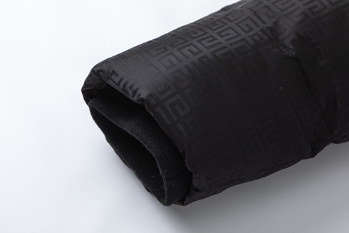 ジバンシイ ダークストライプジャカードスタンドカラーメンズ ダウン ジャケット