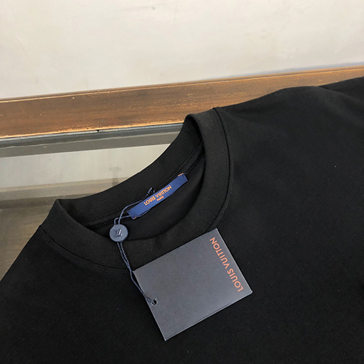 ルイヴィトン LVピンレザー偽ポケットラウンドネック半袖Tシャツ