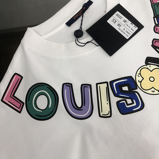 ルイヴィトン コットン生地のスタイリッシュな半袖Tシャツ