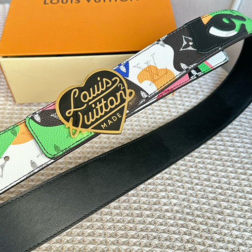 ルイヴィトン カーフスキンハートバックルベルト