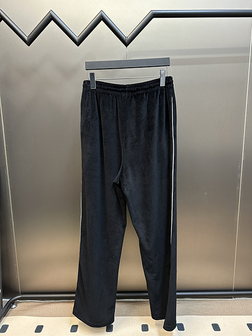 セリーヌ  ベルベットのアルファベットパンツ