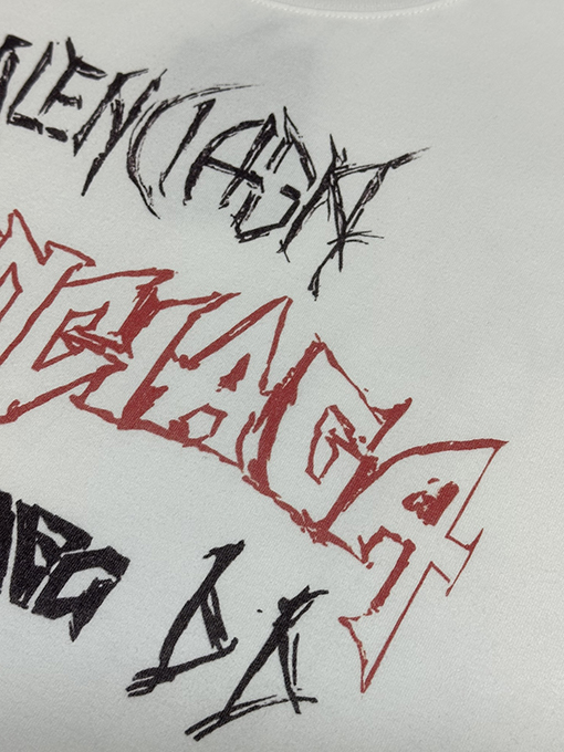 バレンシアガ 楽しいフォント長袖Tシャツ
