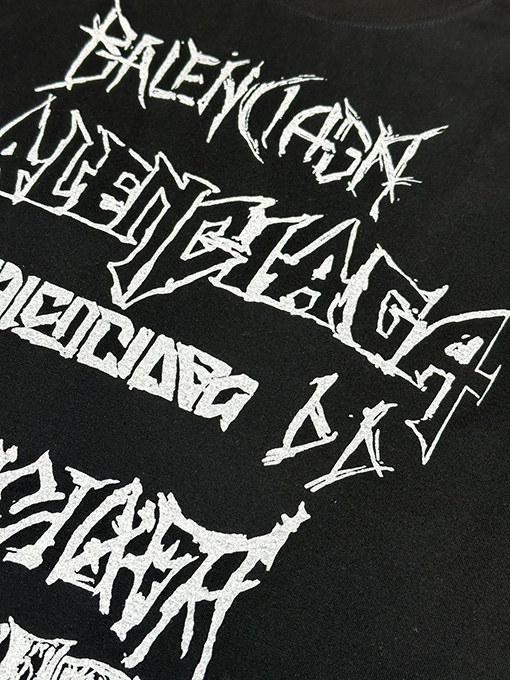 バレンシアガ 楽しいフォント長袖Tシャツ
