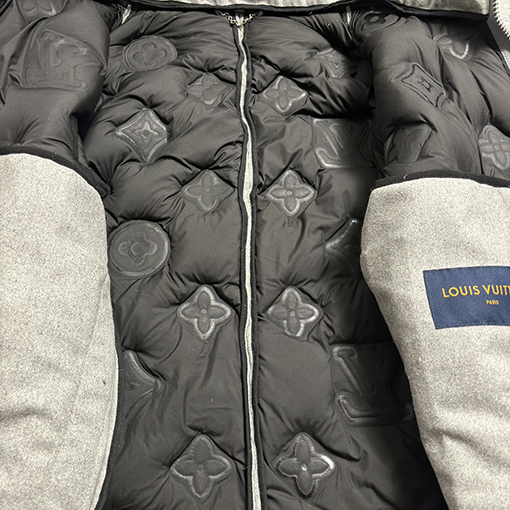 ルイヴィトン LV Minogram Boyhoodエンボスエンボスダウンジャケット