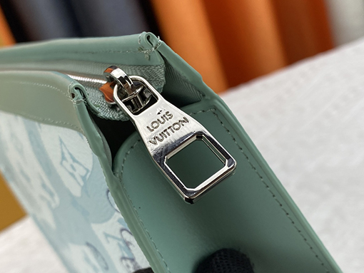 ルイヴィトン Pochette VoyageミディアムクラッチバッグM61692
