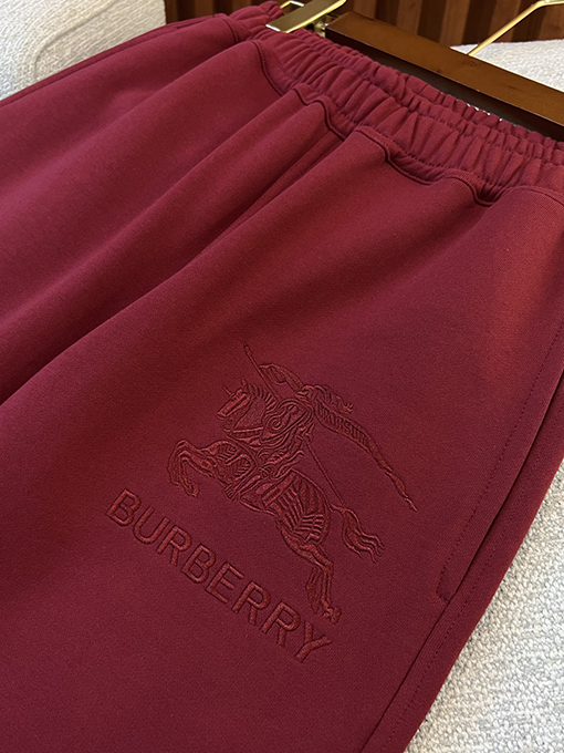 バーバリー 刺繍入りコットンスポーツパンツ