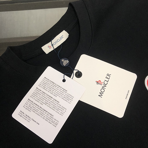 モンクレール ファッションの新しいカップルの半袖Tシャツ