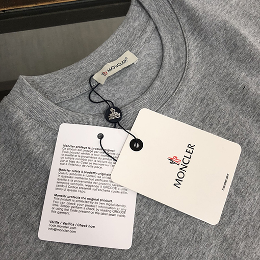 モンクレール ファッションの新しいカップルの半袖Tシャツ