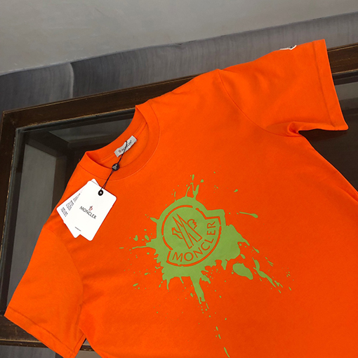 モンクレール 最新 ラウンドネック半袖Tシャツ