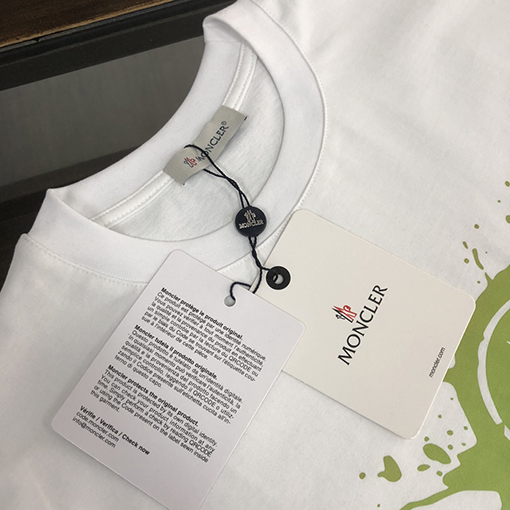 モンクレール 最新 ラウンドネック半袖Tシャツ