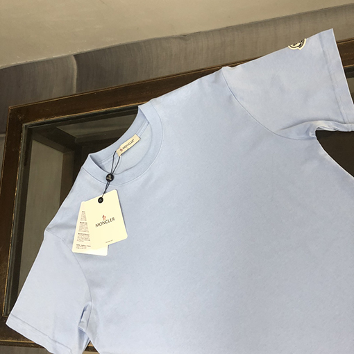 モンクレール   ファッションバック特徴プリント半袖Tシャツ