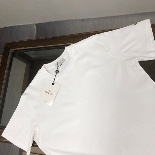 モンクレール   ファッションバック特徴プリント半袖Tシャツ