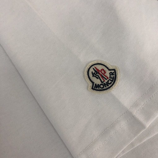 モンクレール   ファッションバック特徴プリント半袖Tシャツ