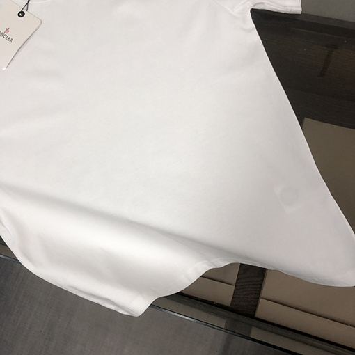モンクレール   ファッションバック特徴プリント半袖Tシャツ