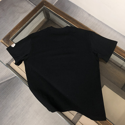 モンクレール 特徴的なアルファベットプリント半袖Tシャツ