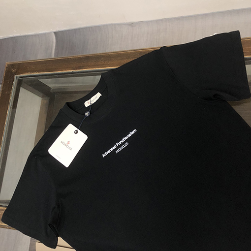 モンクレール ファッションのアルファベットプリント半袖クルーネックTシャツ