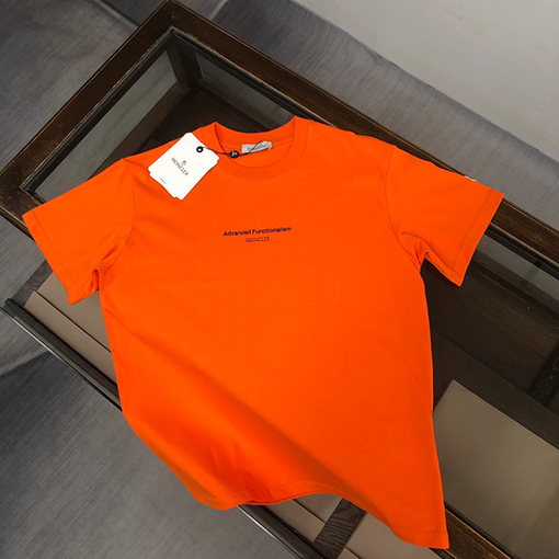 モンクレール ファッションのアルファベットプリント半袖クルーネックTシャツ