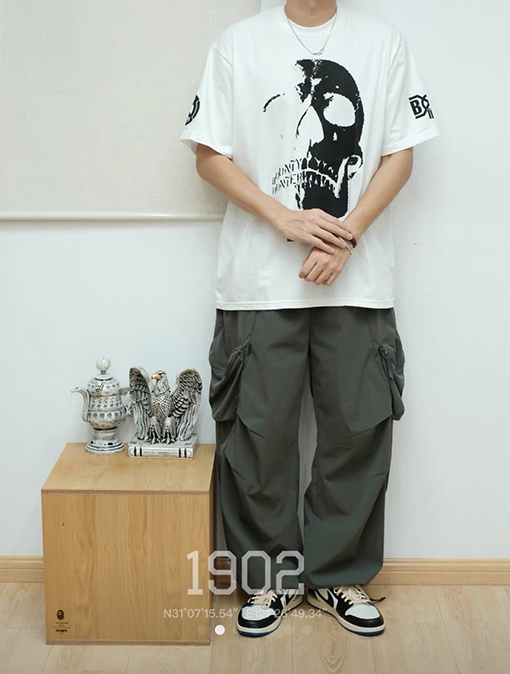 SUPREME X BOUNTY HUNTERコラボ FW23 SKULLS TEE 骸骨プリント半袖