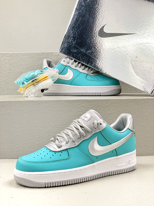 ナイキx ティファニー スニーカー コラボ Tiffany & Co. x Nike Air Force 1 Low SP